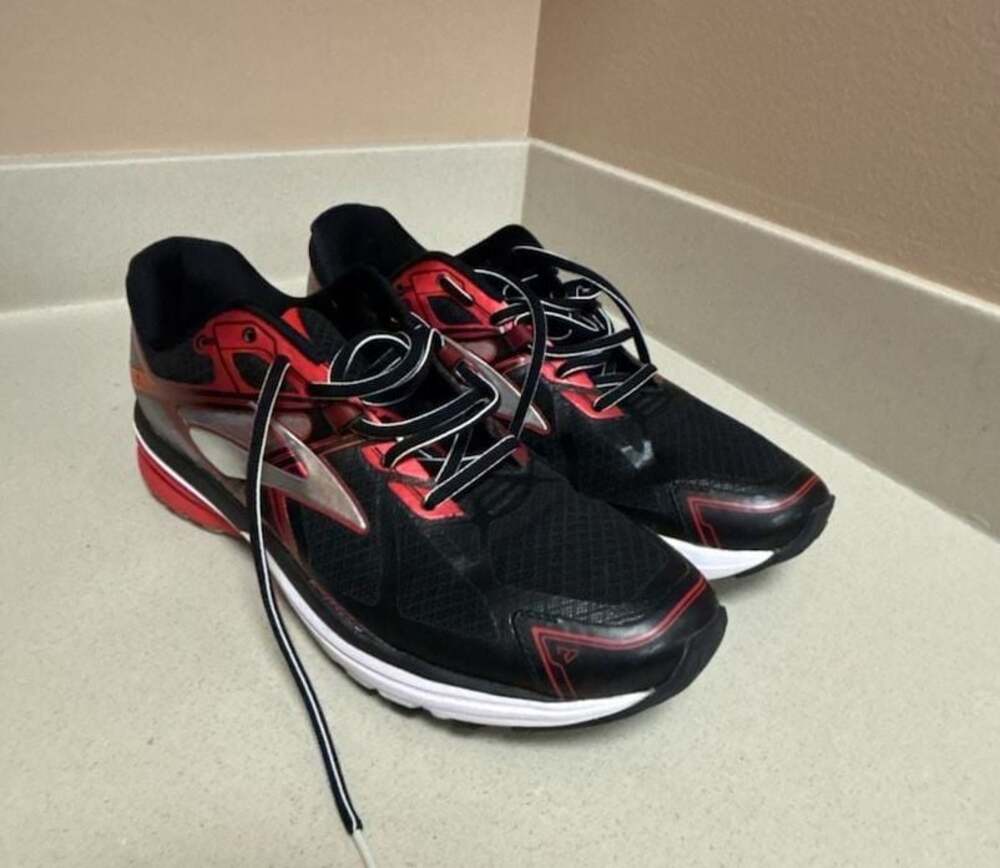 Brooks Ravenna 7 Men's Running Shoes Black/Red Size 10